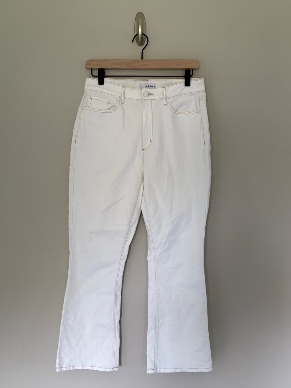 LOFT The Kick Crop White High Rise Jeans Cropped Flare - 4/27